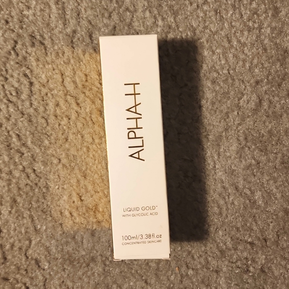 ALPHA H LIQUID GOLD WITH GLYCOLIC ACID.